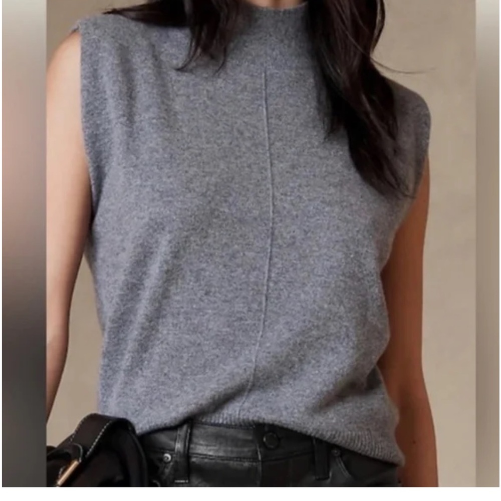 Banana Republic Franca 100% cashmere turtleneck top Small